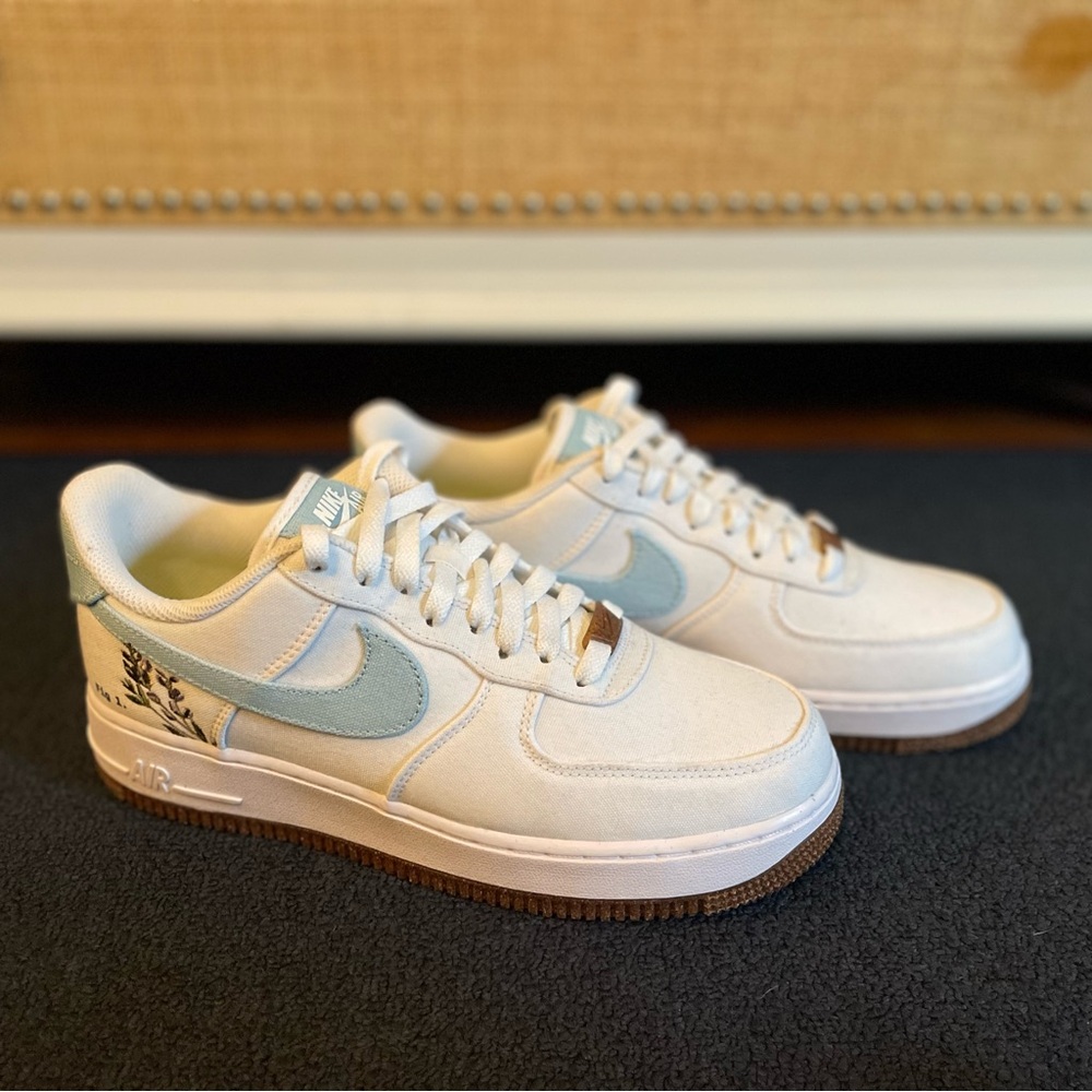 Nike Wmns Air Force 1 ’07 SE ‘Indigo’ - Picture 5 of 7